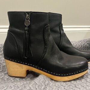 PATRICIA NASH Rafael Clog Booties Black 9.5